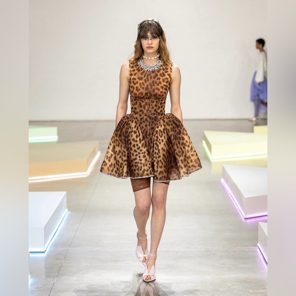 Zimmermann Dresses & Skirts - Zimmermann

Crush Fit & Flare Minidress